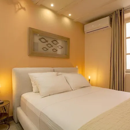 Ydragogeio Old Town * La Canea