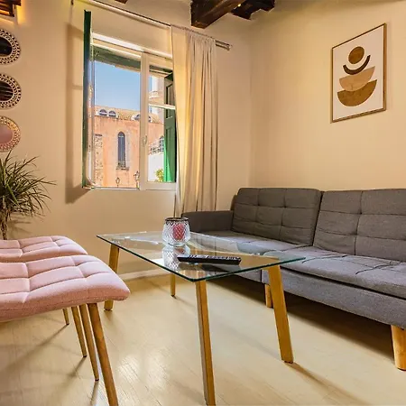 Ydragogeio Old Town Apartman