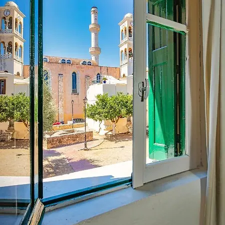 Ydragogeio Old Town * خانيا